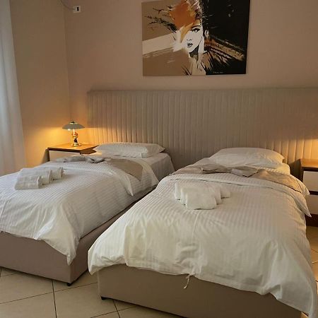 Kejsi Apartments Tirana Bagian luar foto